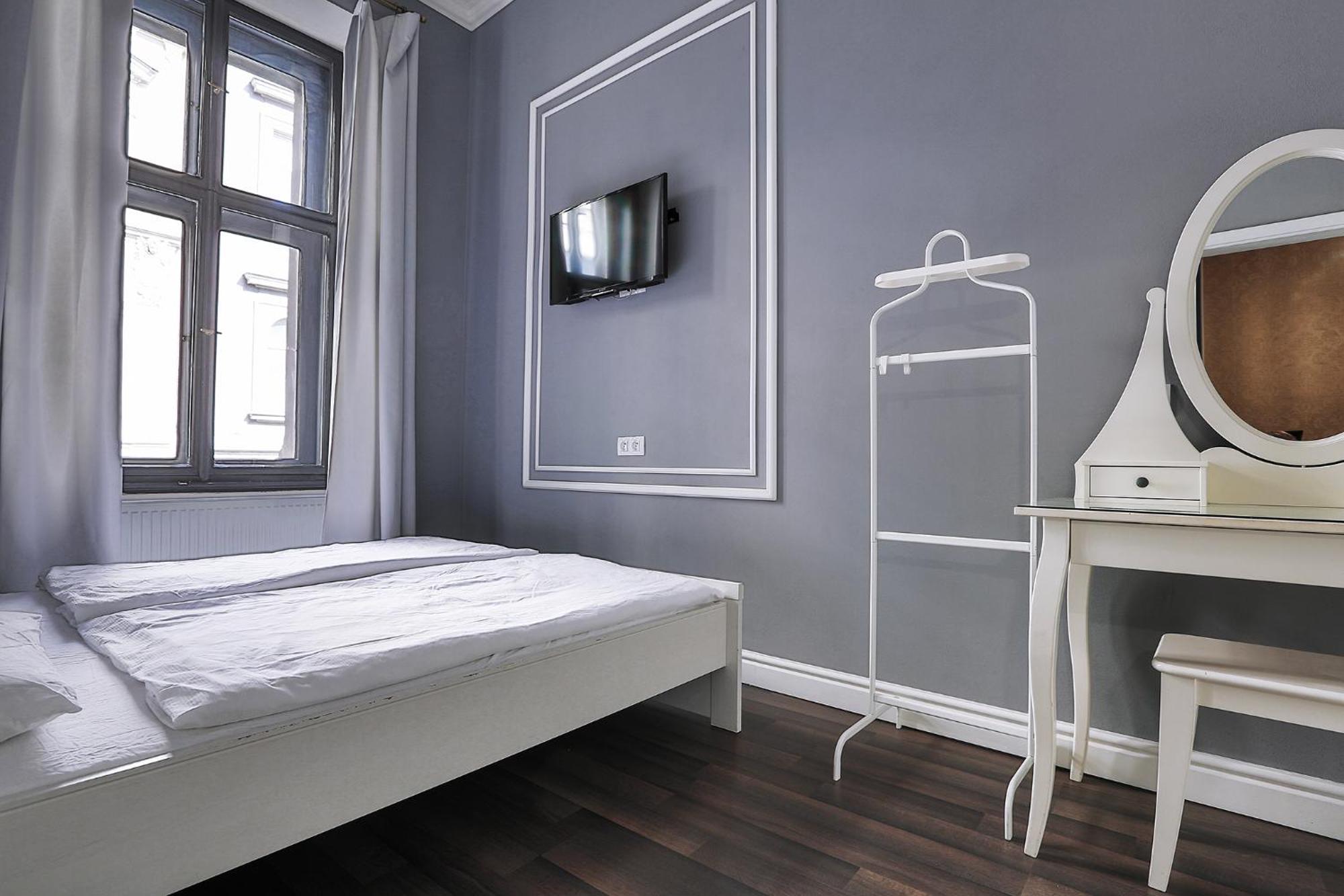 פראג Two-Bedroom Haven In The Old Town מראה חיצוני תמונה
